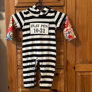 12-18 Months EUC Halloween costume